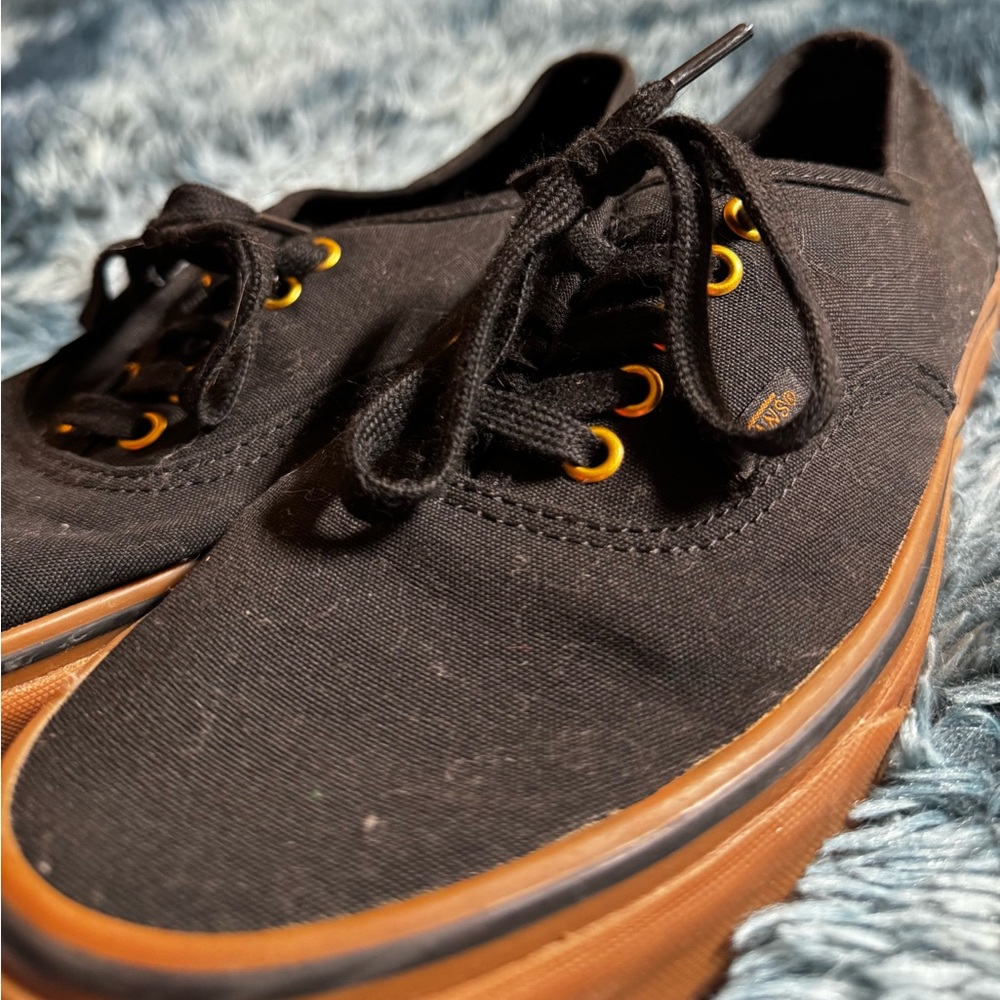 Vans Original Black/Gum Sole Size 10